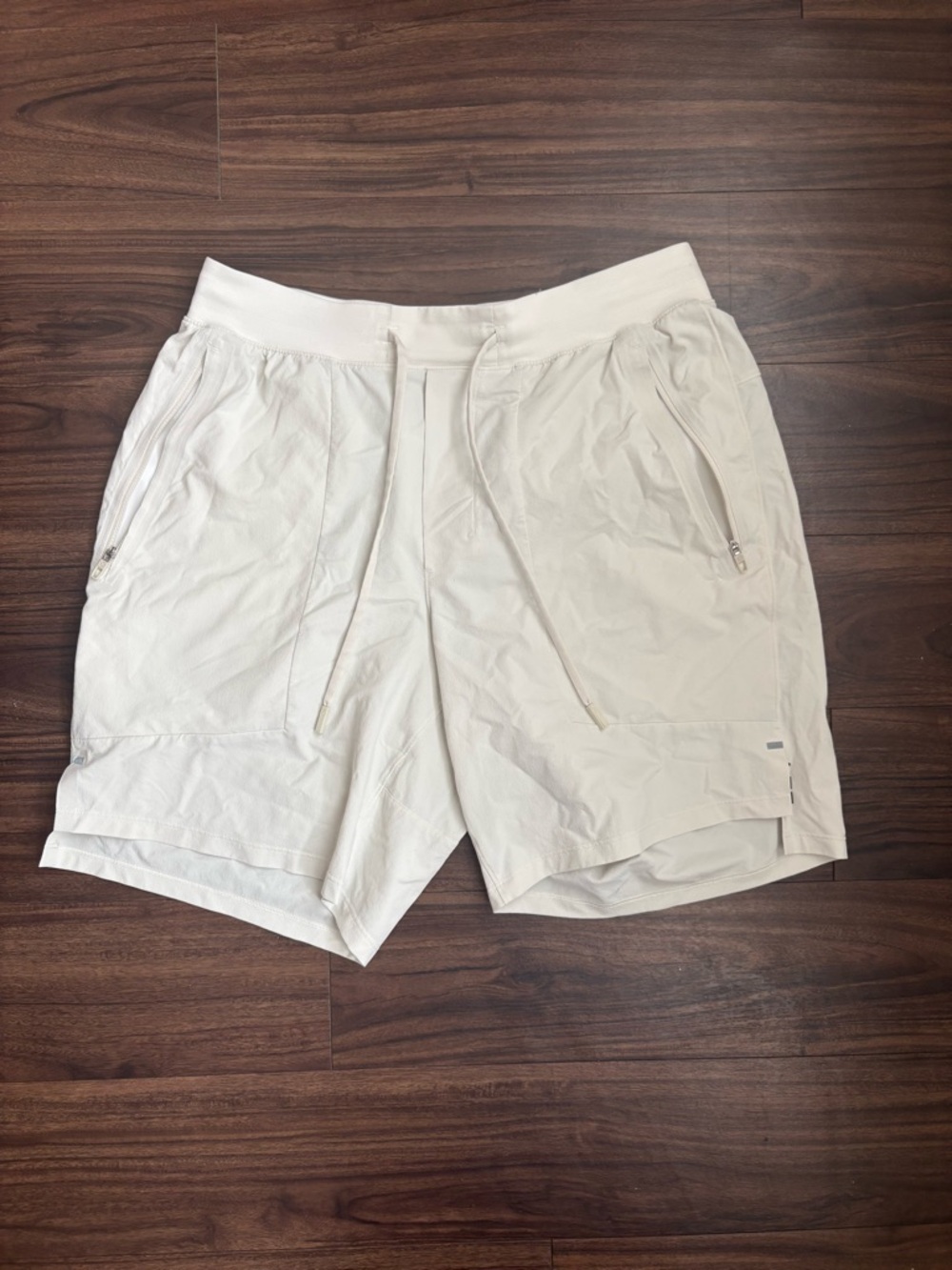 Lululemon License to Train Shorts
Bone 7” Linerless, Size M